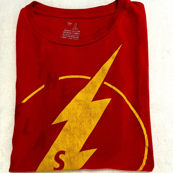 Red flash superhero collection tshirt by Gap - Picture 1 of 4